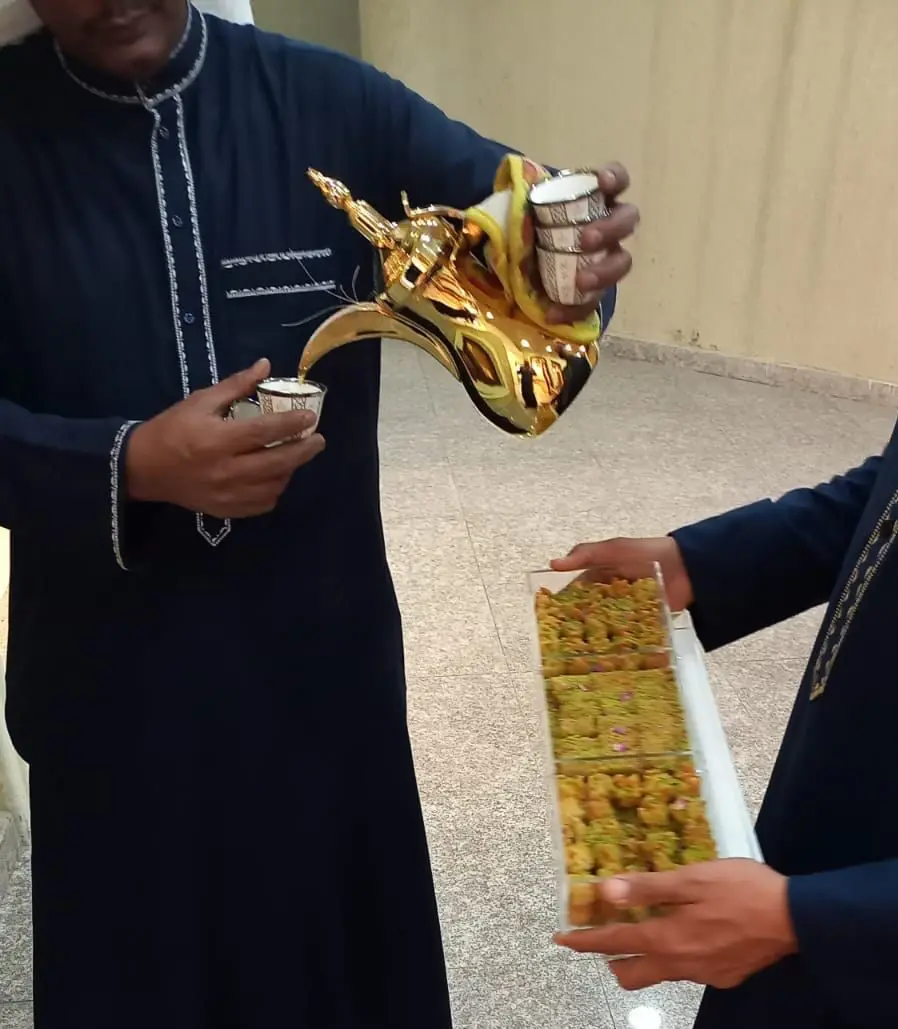 صبابين قهوة رجال
