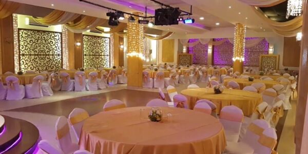 كراسي وطاولات للمناسبات بالكويت